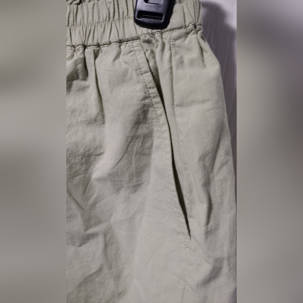🍉3/$20 Madewell green lightweight shorts - Picture 11 of 15